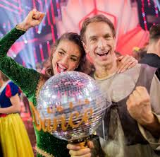 Seine erinnerungen an die show sind offenbar nicht sehr positiv. Let S Dance Sieger Luck Der Alteste Verkorperte Spass Und Lockerheit Und Gewinnt Welt