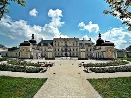 Ez a szakasz egyelőre erősen hiányos te is a kibővítésében! Edeleny L Huillier Coburg Kastely Magyarorszag European Castles Beautiful Castles Amazing Buildings
