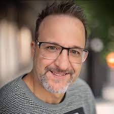 Wayne Frisbie's Instagram, Twitter & Facebook