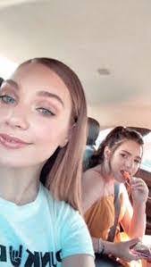 Renee Timm's Instagram, Twitter & Facebook