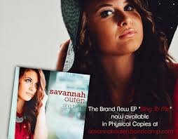 Savannah Outen Projects :: Photos, videos, logos, illustrations and  branding :: Behance