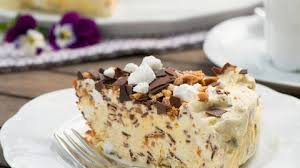 Eistorte Mit Heidelbeeren Recipe Food Desserts Food And Drink