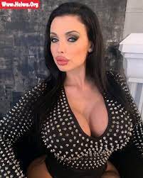 أجمل صور أليتا أوشن على انستقرام