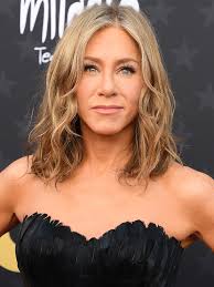 26 Short Hairstyles for Women Over 50 That Are So Timeless