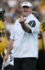 Josh heupel (born march 22, 1978) is the offensive coordinator and quarterbacks coach for the missouri tigers. Josh Heupel 2017 Footballscoop Offensive Coordinator Of The Year