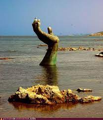 It was not the statue of liberty at all, as revealed in the later, little known sequel, spaceballs. Meanwhile On The Planet Of The Apes Picture Is Unrelated Funny Picture Funny Video Wtf Wtf Pics