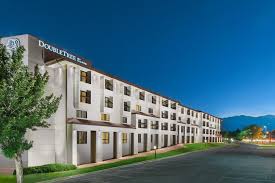 Discover glenwood springs a beautiful mountain town with nonstop adventure, fun & relaxation! Doubletree By Hilton Colorado Springs Colorado Springs Updated 2020 Prices