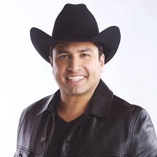 Who wrote “Noches Amargas” by Julión Álvarez y su Norteño Banda?