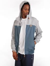 Su lema anything goes (todo vale) se refleja en su estilo funcional. Iriedaily Auf Deck Jacket Kaufen Bei Two Fellas