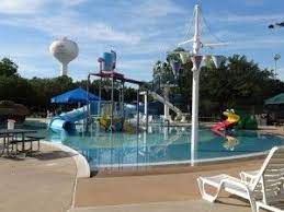 Evergreen pool & elaine wood therapy pool. Bellaire Town Square Visiting Houston S Parks One Week At A Time Jillbjarvis Com Visit Houston Houston Parks Bellaire