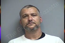 Jeffrey Thames's Instagram, Twitter & Facebook