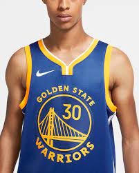 Steph curry and damion lee appear to have taken their offseason travels to san diego, as the duo were spotted taking in the final round of the u.s. Stephen Curry Warriors Icon Edition 2020 Nike Nba Swingman Trikot Nike De