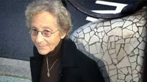 En el nombre de la madre