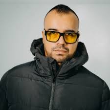 Stream MAKINNE music