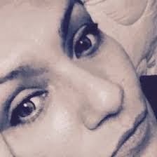 Lynette Mcdermott's Instagram, Twitter & Facebook