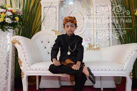 Dekorasi khitanan sederhana di rumah 20 elegan ide kreatif dari. Paket Khitanan Anning Wedding 0817 4897 056 Call Wa Paket Khitanan Bekasi