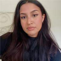 Isabella Pettit's Instagram, Twitter & Facebook