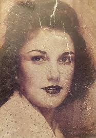 Loretta Bowling's Instagram, Twitter & Facebook