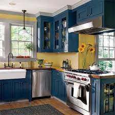 I Like This Unusual Color Combination Cottage Kitchens Kitchen Color Yellow Kitchen Inspirations