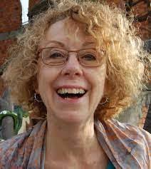 Linda Leveque's Instagram, Twitter & Facebook