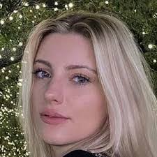 Olivia Novak's Instagram, Twitter & Facebook