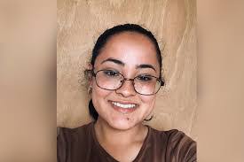 Alyssa Hoyt's Instagram, Twitter & Facebook