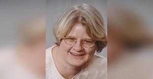 Lorrie Shaw's Instagram, Twitter & Facebook