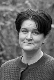 Ep. 17: Iris Sikking Curator