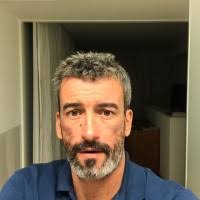 30+ perfiles de «Vicente»