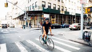 1,576 steps to the 86th floor in the empire state building run up. Julien Howard Nyc Velo Barber On Demand Haircuts By Bike