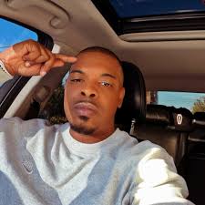 Gucci Mane is still a SAVAGE. He accuses Angela Yee of trying to smash back  in the day 🙀😹😹 Yee is such a good sport. Watch the full interview here:  http://bit.ly/2hOE3oQ