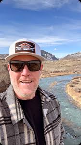 Blonky Tonkin'!! Tonight!! The one and only Justin Beasley hits the stage  at 8pm for our official horse sale weekend hootenanny! It's a gorgeous  night, the doors will be popped, the vibes