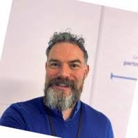 Ian Hutton's Instagram, Twitter & Facebook