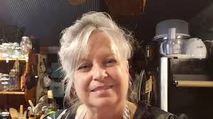 Show 1006B Joyce's Cheese Straws