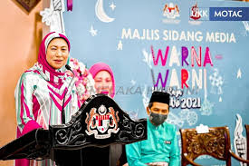 Pada yang belum subcribe jangan lupe subcribe di channel ini ya. 220 Usahawan Sertai Warna Warni Aidilfitri