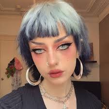 Egirlmakeuplooks Archives Makeup Style Almost the color of snow.