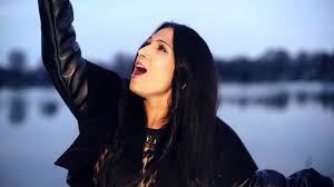 She featured in a travelling music festival called roma sztarparade. Notar Mary Siromig Szeretlek En Skyforce Label Hivatalos Videoklip Music Videos Mary Youtube