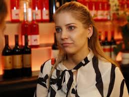 Hungarian (1), tv presenter (1). Szabo Zsofi Edesanyja Elott Is Titkolta Hogy Bajban Van A Hazassaga Habostorta Hu