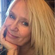 Crystal Cowdrey's Instagram, Twitter & Facebook