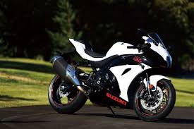 Max torque was 86.3 ft/lbs (117.0 nm) @ 10000 rpm. Suzuki Gsx R1000 2019 Neue Farben Neue Reifen Und Mehr