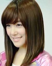 Gaya rambut sebahu ikal, gaya rambut pria, gaya rambut 2020, gaya rambut pendek, gaya rambut terkini, gaya rambut lelaki, gaya rambut cara merawat rambut smoothing dan rebonding penata rambut via penatarambut.com. Model Rambut Smoothing Panjang Untuk Wajah Bulat Seputar Model