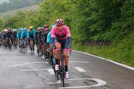 Identify epi distortions and learn how to correct them using topup. Diffusion Du Tour D Italie L Abonnement Payant Reste En Travers De La Gorge Des Telespectateurs Le Parisien