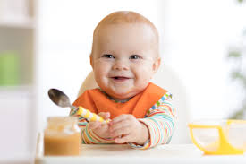 Inzwischen ist dein baby alt genug, um brei oder festere nahrung zu sich zu nehmen. Beikostreifezeichen Dein Baby Ist Bereit Fur Brei Babyartikel De Magazin