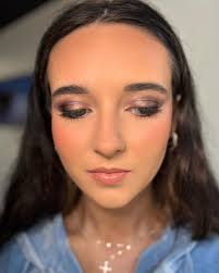 Mother daughter duo this morning off to a wedding 💒 the beautiful Ella and  Laura ❤️  #mua#hudabeauty#tattilashes#maccosmetics#hourglasscosmetics#givenchyprismelibre#bperfect