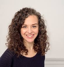 Anna Pappas's Instagram, Twitter & Facebook