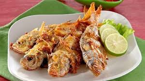 Ikan kembung goreng (cadangan hidangan : Tips Menggoreng Ikan Lakukan Cara Ini Agar Ikan Gurih Empuk Dan Bau Amisnya Hilang Halaman All Tribunstyle Com