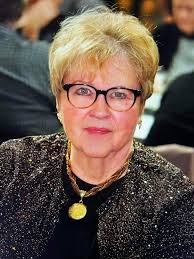 Appreciation for Wonderhussy's fundraising efforts and costume discussion