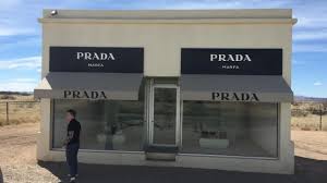 Want to see more posts tagged #prada marfa? Kunstlerdorf In Der Texanischen Wuste Es Ware Alles Kleiner Hatte Es Nicht Donald Judd Gegeben Archiv