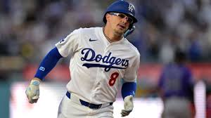 Dodgers' Enrique Hernández back to IL with oblique tear