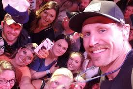 Chase Rice slammed for concert with hundreds of maskless fans
